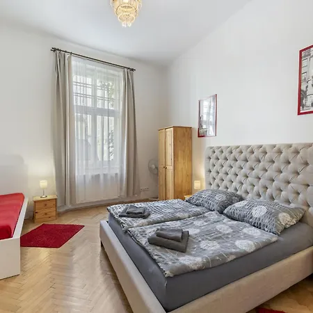 Old Town Home-1 By Interhome * Praga