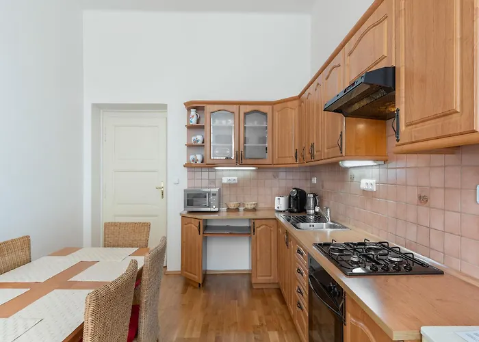 Old Town Home-1 By Interhome Daire *