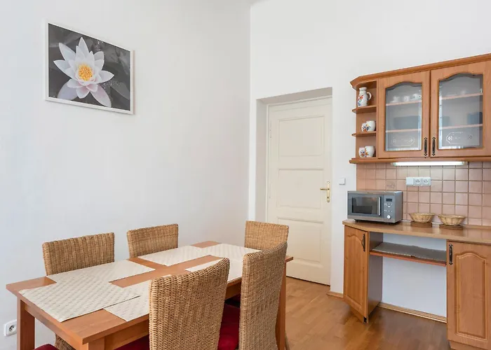 Old Town Home-1 By Interhome Daire